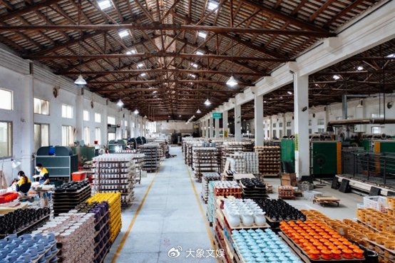 跨境電商助推外貿(mào)增長，全托管模式助力日用陶瓷制品走向全球